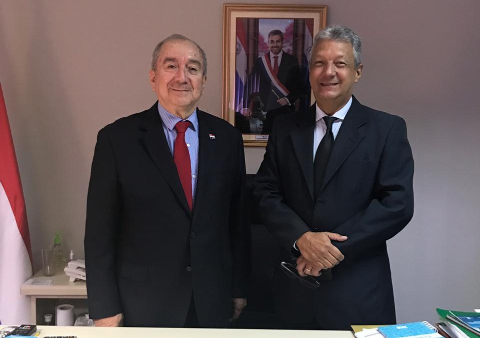 Reunión com Gral Máximo Diaz Cáceres – Ministro do Consejo  de Defensa Nacional de Paraguay.